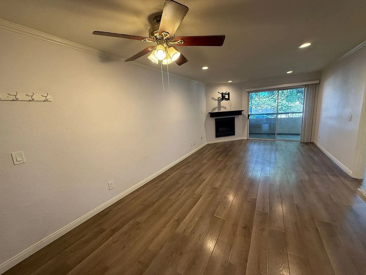 5535 Canoga Ave #133 - Photo 3 of 23