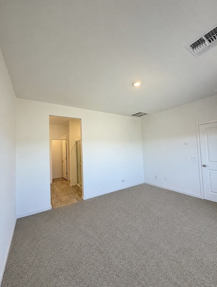 3068 E Lilly Jane Way - Photo 3 of 3