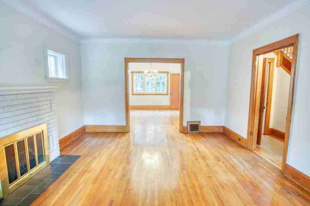 267 Powell Avenue - Photo 5 of 21