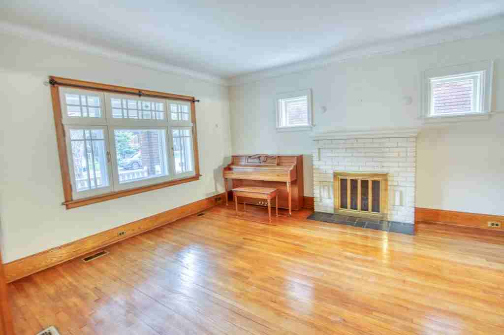 267 Powell Avenue - Photo 6 of 21