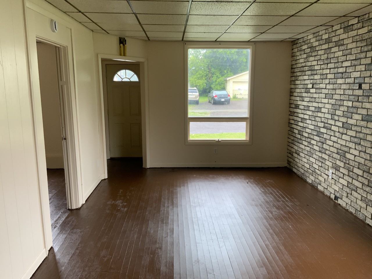 1813 N 17th St - Photo 2 of 11