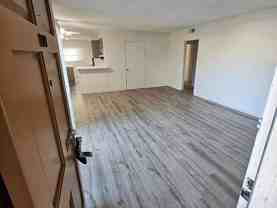 10328 Downey Ave - Photo 1 of 1