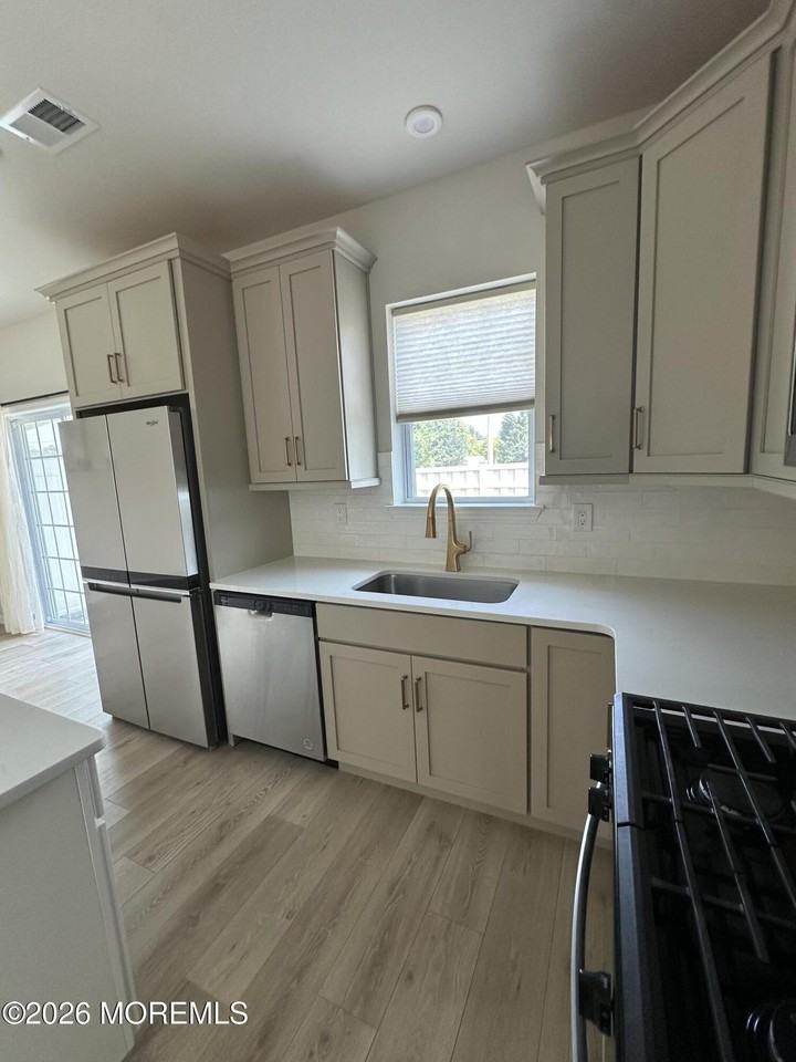 36 Chapel Ln - Photo 5 of 21