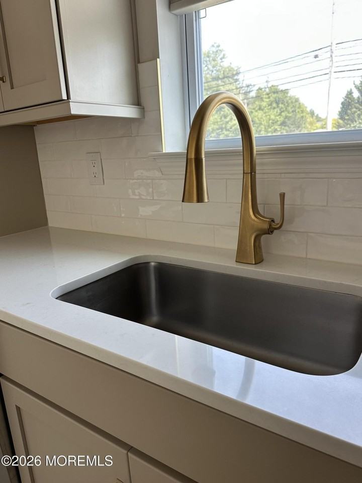 36 Chapel Ln - Photo 7 of 21