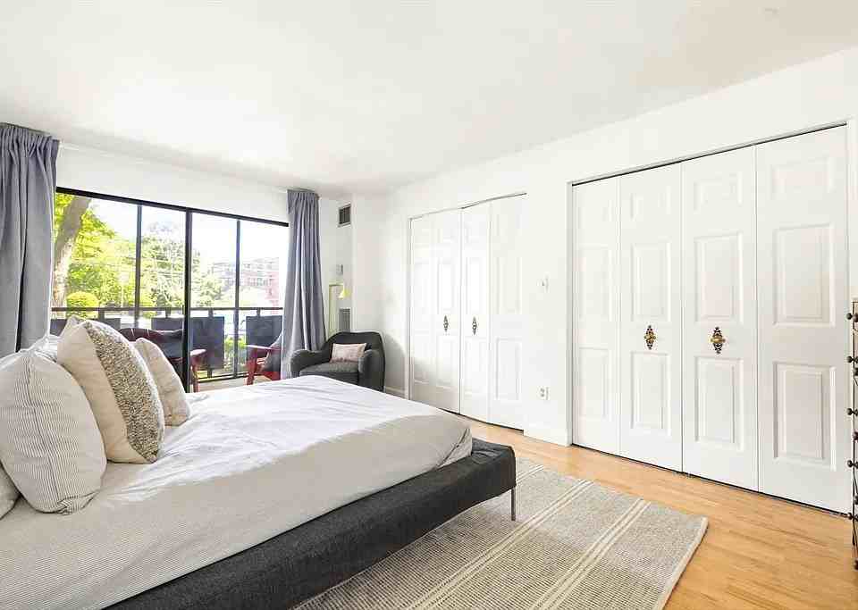 990 Massachusetts Ave - Photo 6 of 16