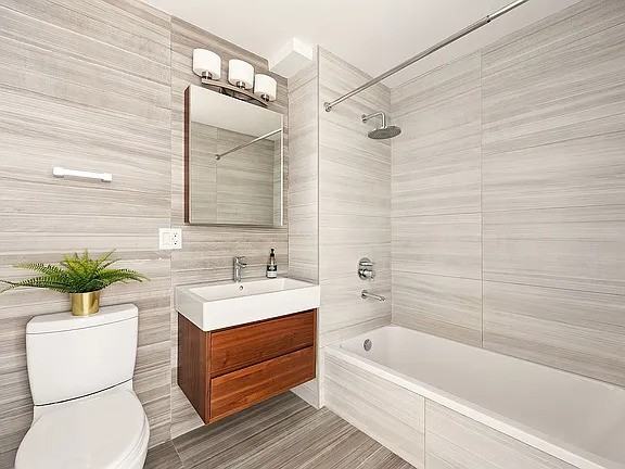 236 17th St - Photo 5 of 11