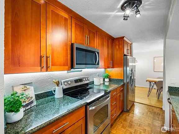 3609 14th Ave W - Photo 4 of 17