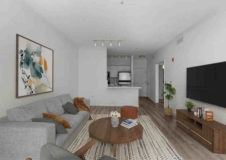 1000 Providence Pl - Photo 4 of 17