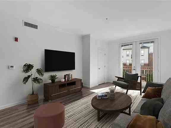 1000 Providence Pl - Photo 7 of 17