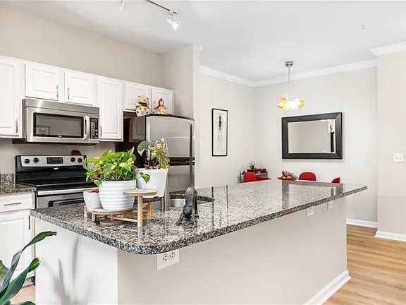 1000 Providence Pl #384 - Photo 5 of 16