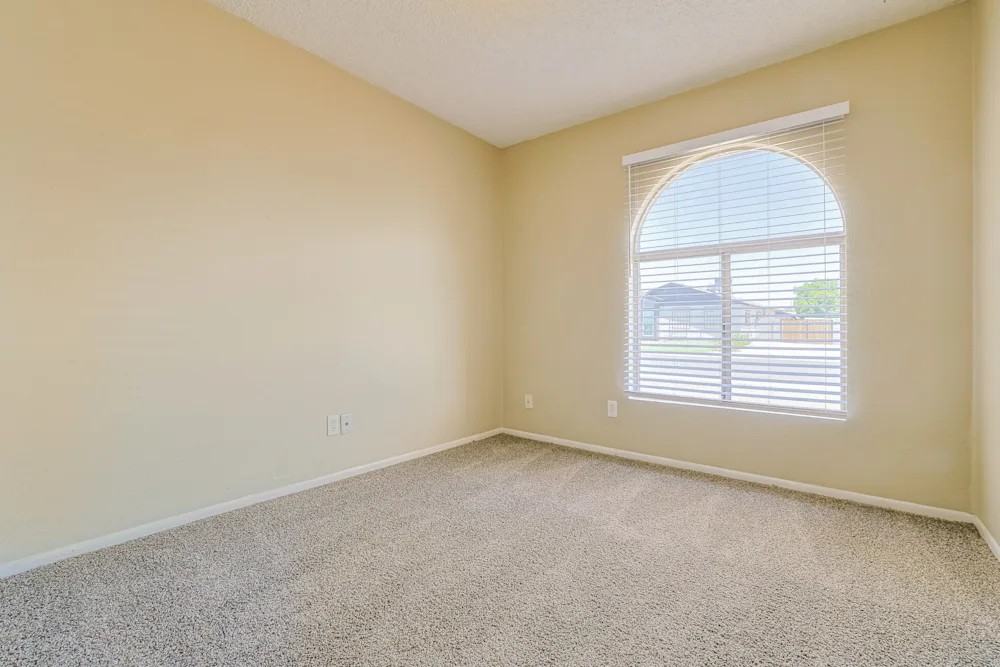 1418 West Curry Street - Photo 5 of 11