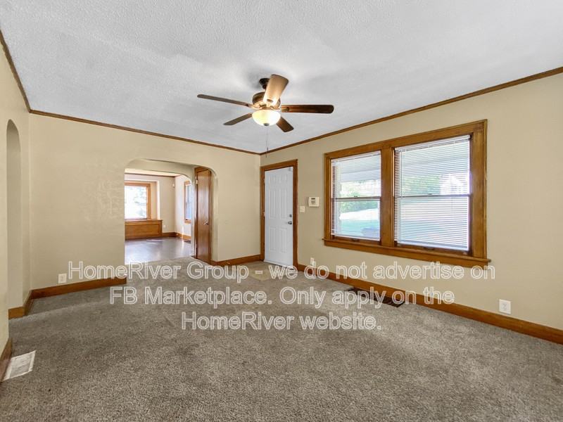 8301 E 55th St - Photo 3 of 21