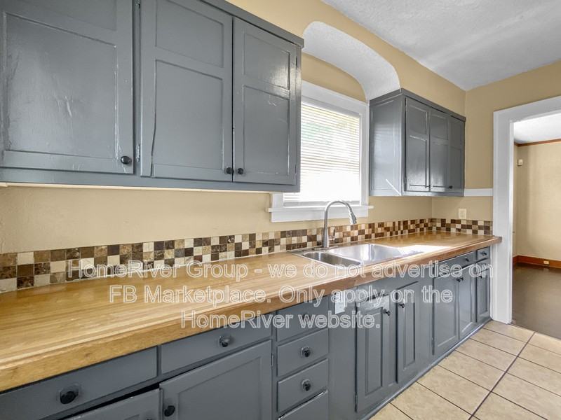 8301 E 55th St - Photo 7 of 21