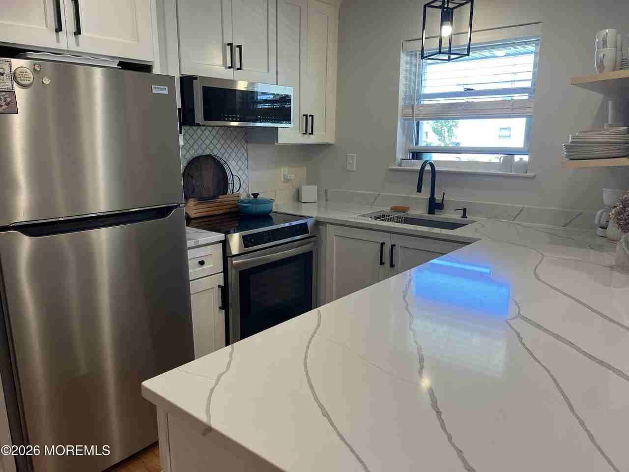 139 Wharfside Dr - Photo 4 of 19
