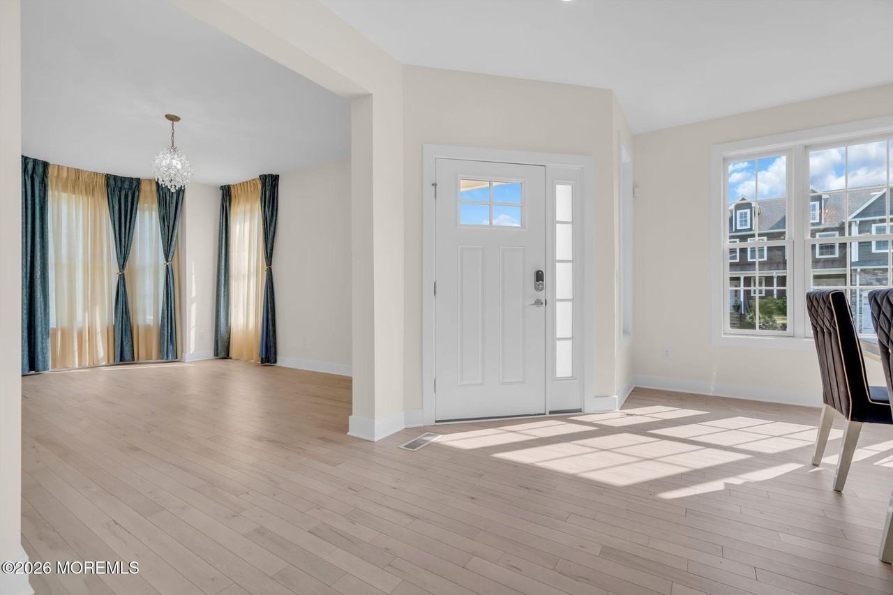 17 Kitchen Ave - Photo 5 of 41