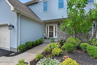 28 Hickory Ln - Photo 1 of 1