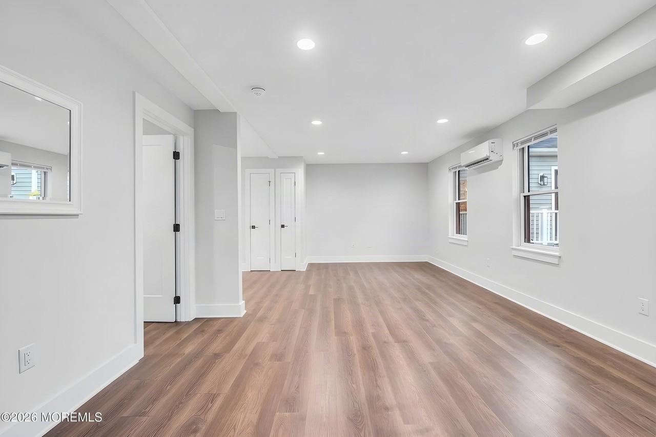 700 1st Ave #B5 - Photo 4 of 16