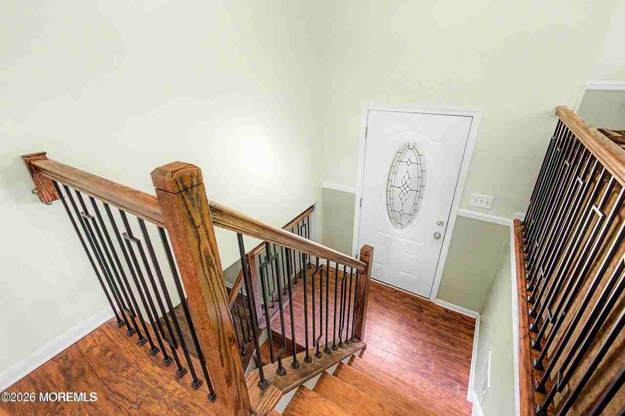 206 Montana Trl - Photo 2 of 7