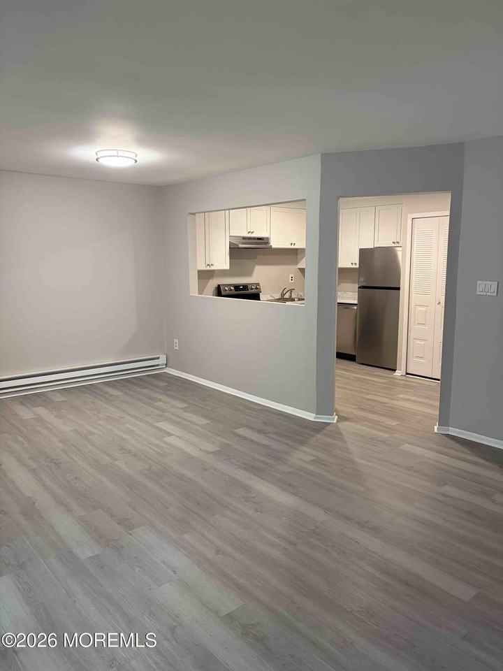 129 Amberly Dr #D - Photo 2 of 15