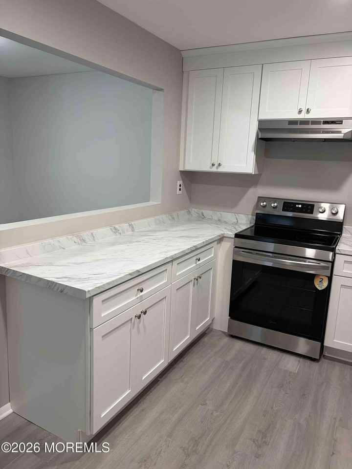 129 Amberly Dr #D - Photo 5 of 15