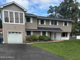 featured image of 33 Barbara Ln