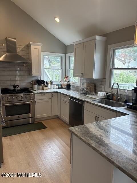 33 Barbara Ln - Photo 5 of 20
