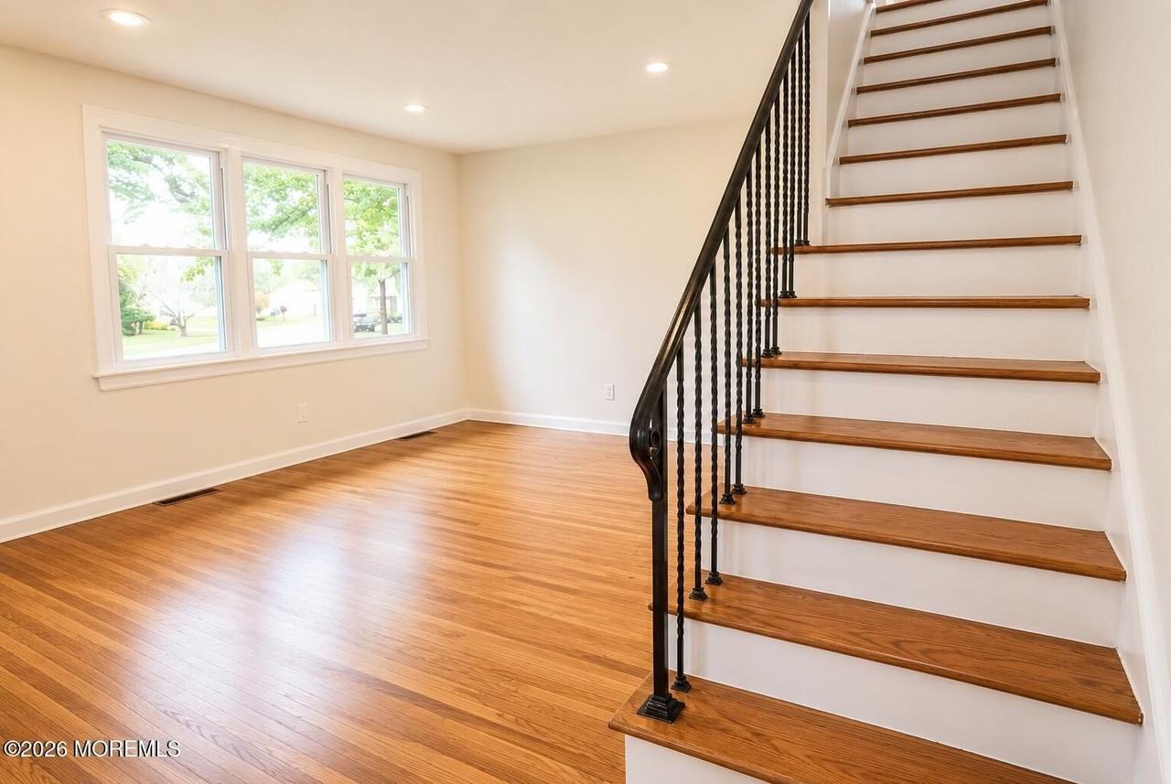 112 Sunnybrook Rd - Photo 3 of 25