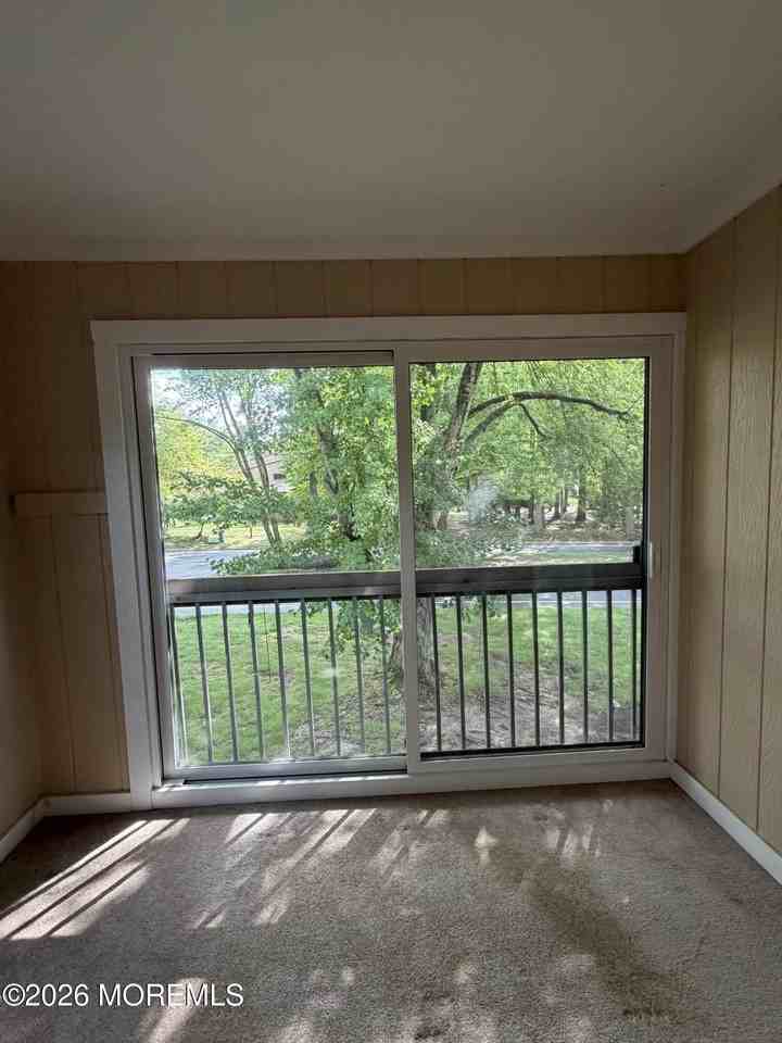 10 Lexington Ct #D - Photo 2 of 14
