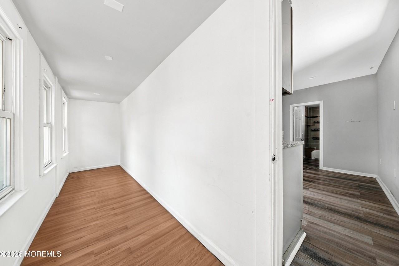 133 Smith St #2 - Photo 6 of 21