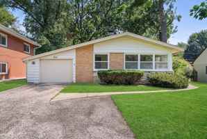 featured image of 301 N Derbyshire Ave