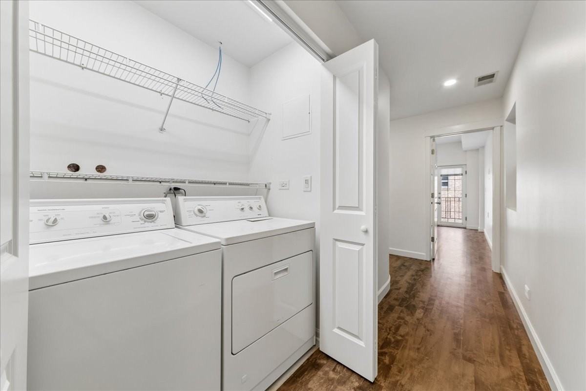 1046 W Fulton Market #3 - Photo 7 of 14