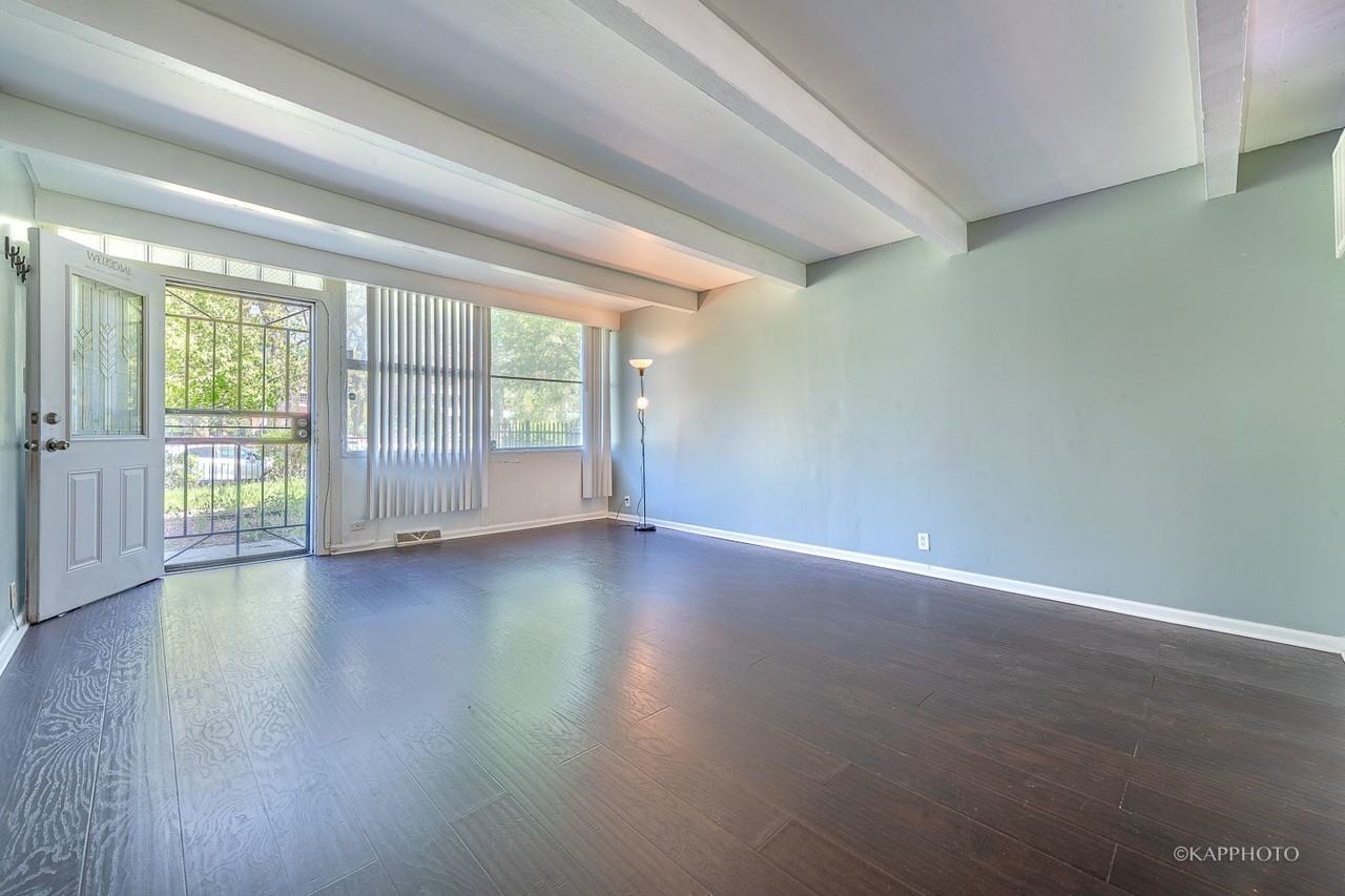 4800 S Drexel Blvd #C - Photo 2 of 27