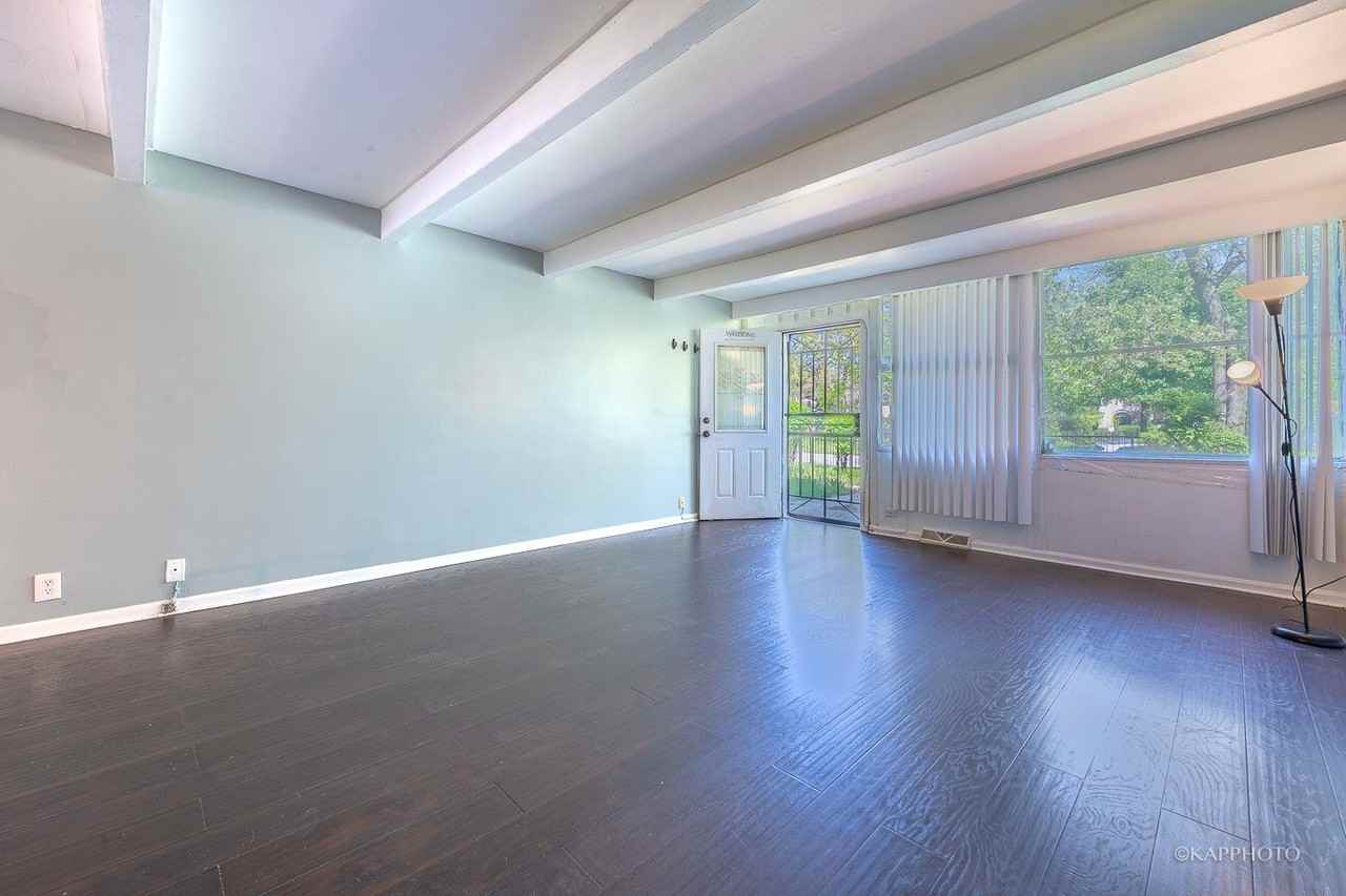 4800 S Drexel Blvd #C - Photo 3 of 27