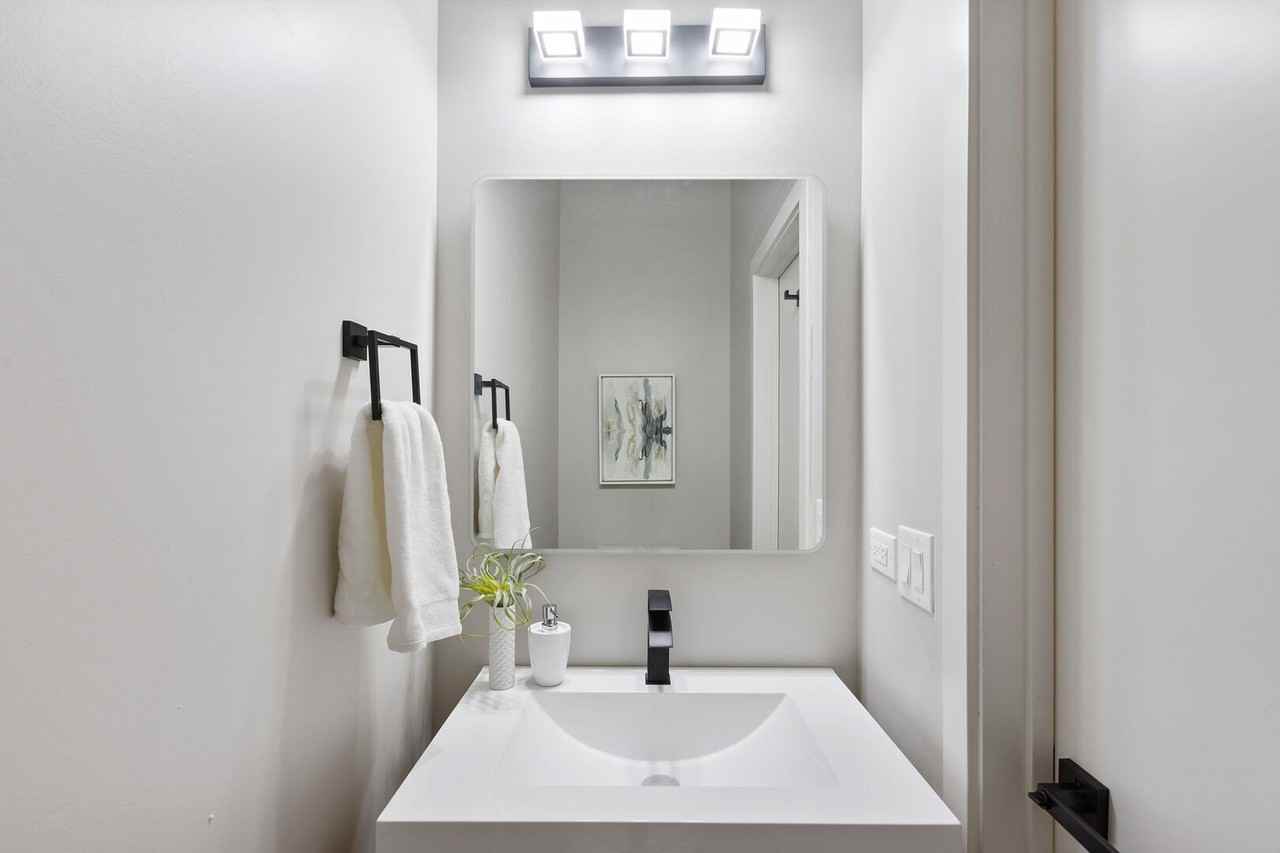 5689 N Lincoln Ave #4S - Photo 5 of 14