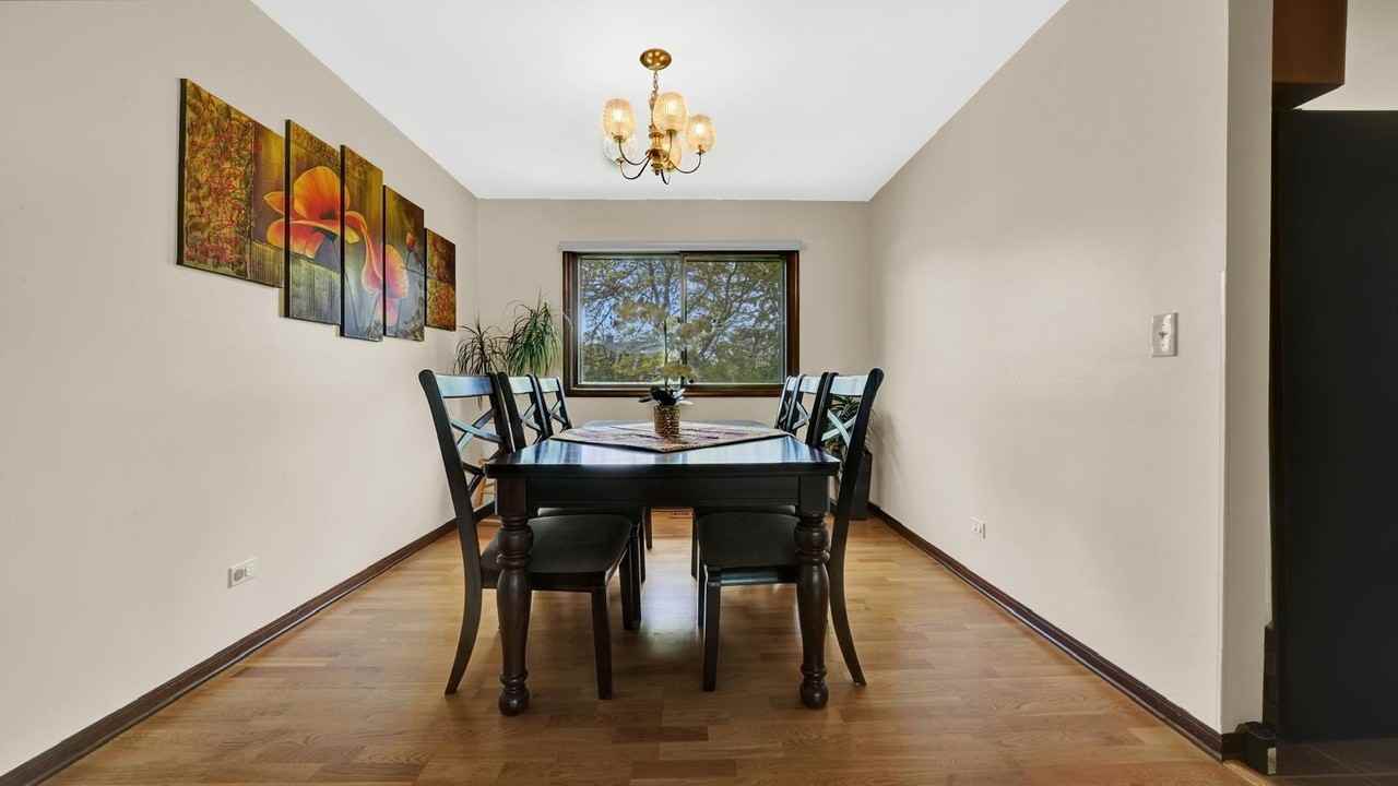 411 Arlington Ave - Photo 7 of 27