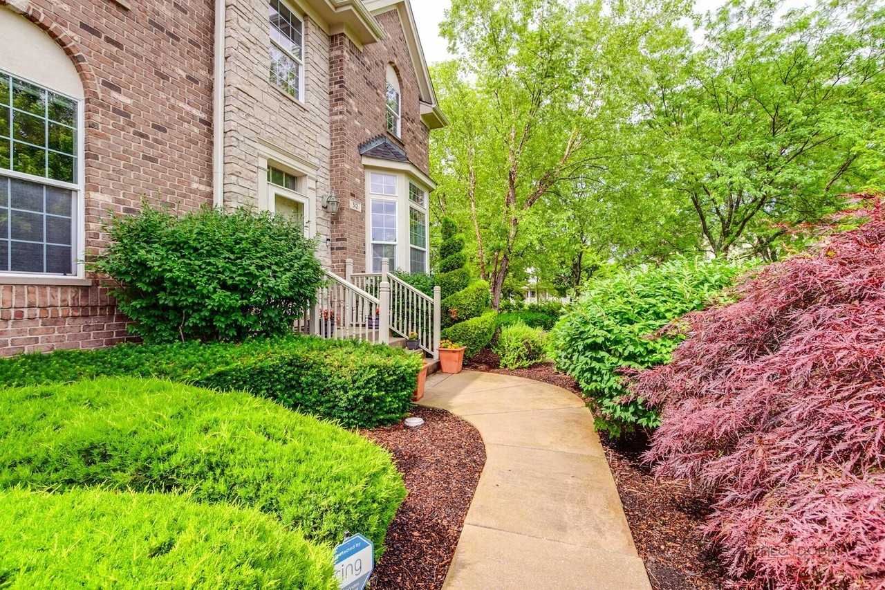 312 Camargo Ct - Photo 4 of 50