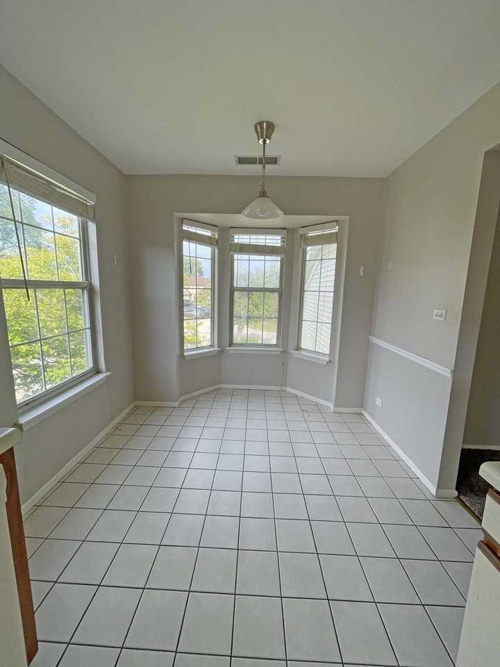 238 Green Knoll Ln #238 - Photo 5 of 18
