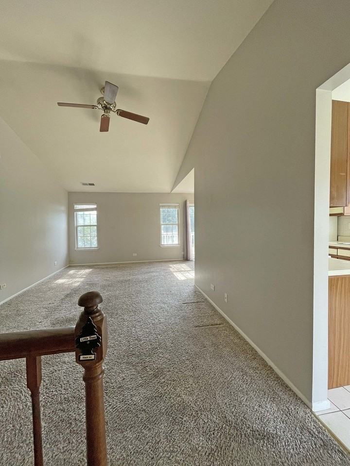 238 Green Knoll Ln #238 - Photo 6 of 18