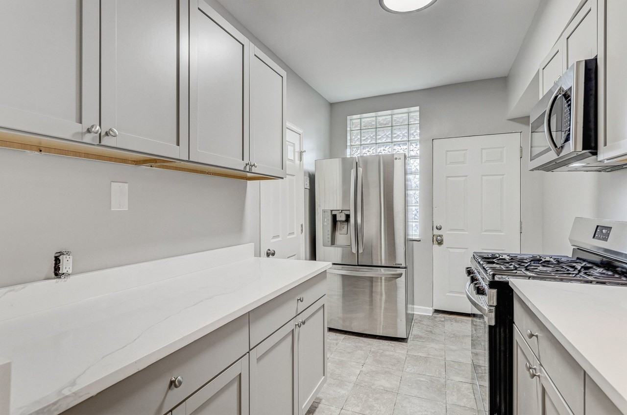 6723 S Chappel Ave #3 - Photo 7 of 18