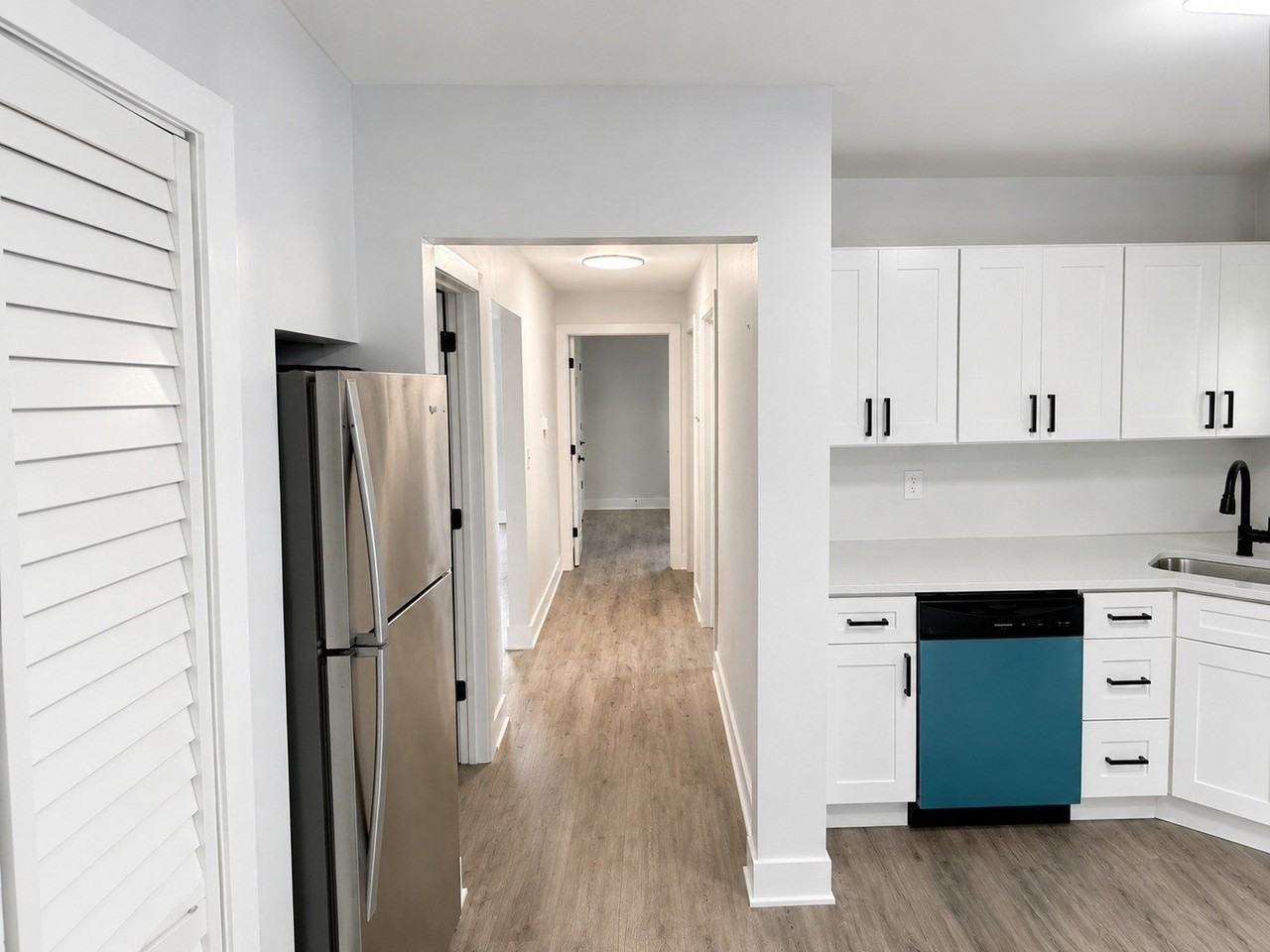416 Grand Ave - Photo 3 of 12