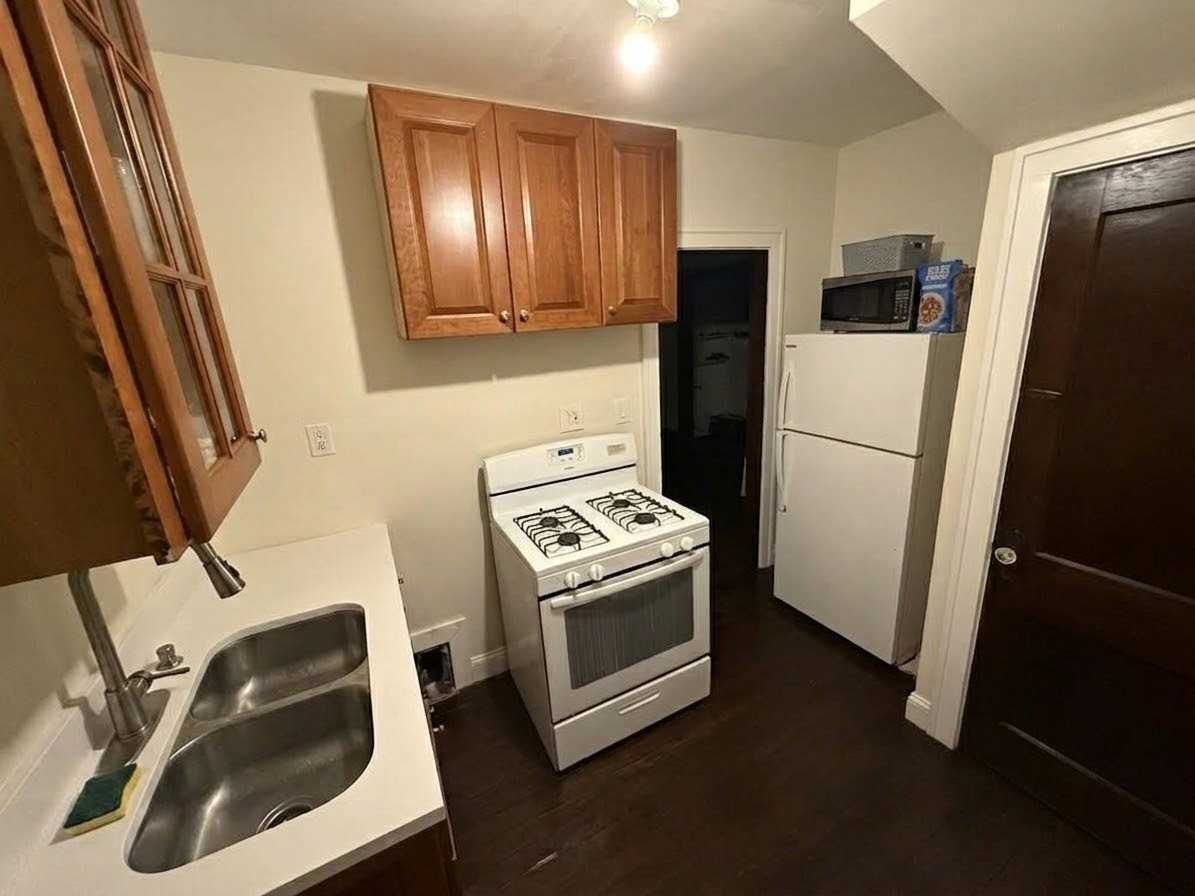 25 Keller Ave #S - Photo 2 of 9