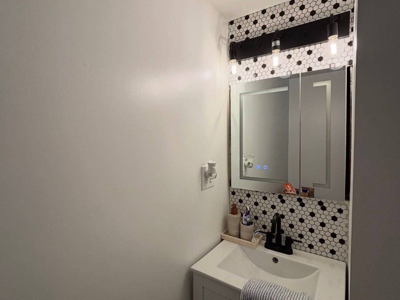 25 Keller Ave #S - Photo 5 of 9