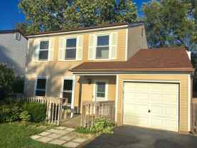 2S627 Hampton Dr - Photo 1 of 1