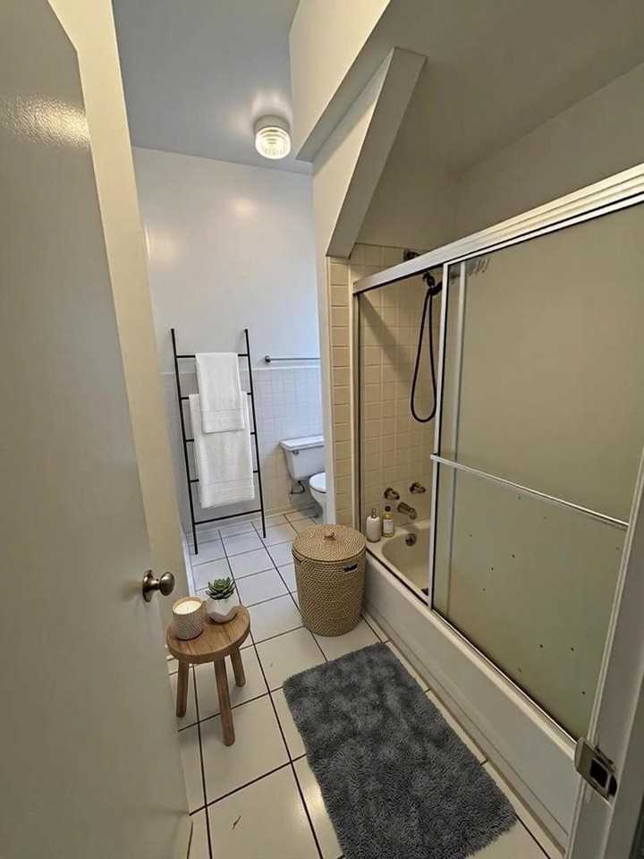 2525 N Ashland Ave #2R - Photo 5 of 8