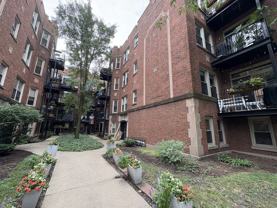 1649 W Pratt Blvd #1A - Photo 1 of 1