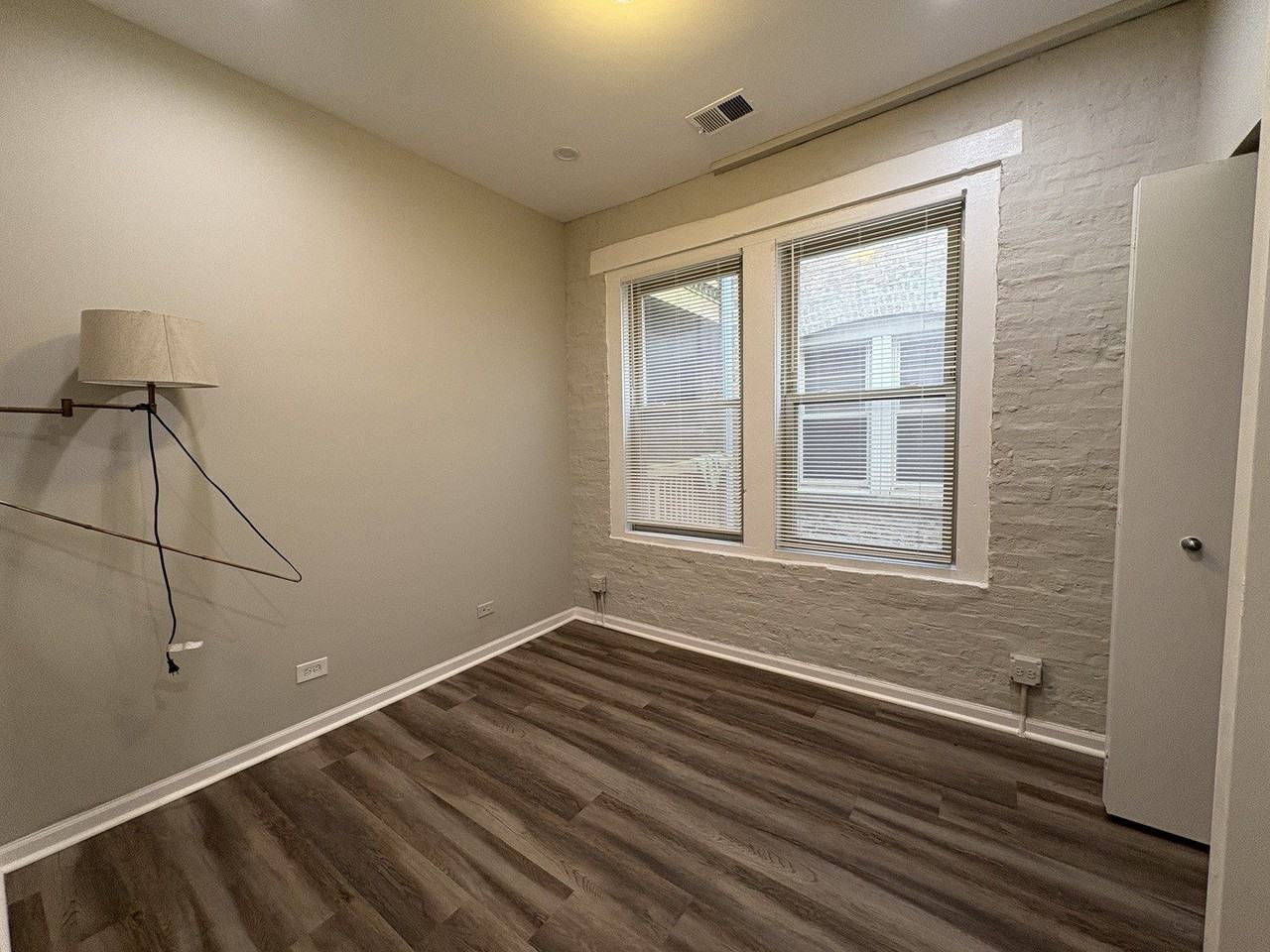 1649 W Pratt Blvd #1A - Photo 4 of 8