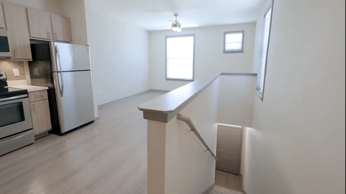 4510 11th St - Photo 3 of 14