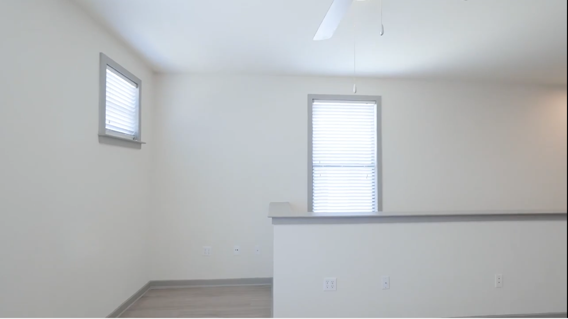 4510 11th St - Photo 4 of 14