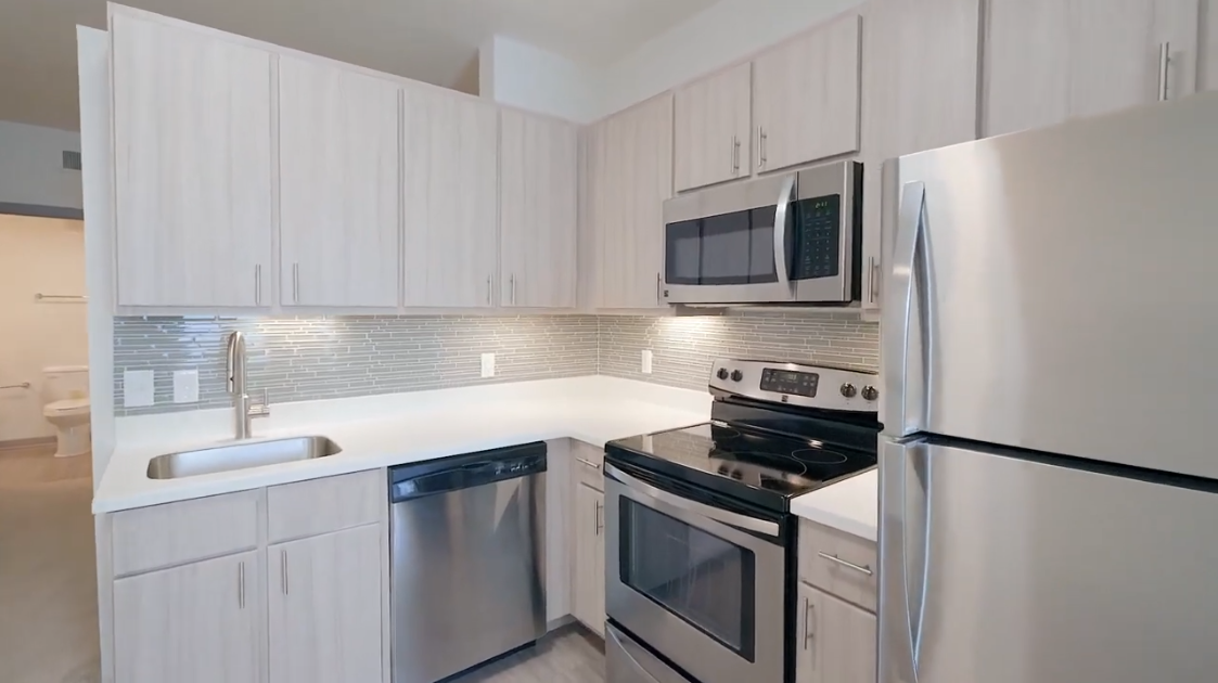 4510 11th St - Photo 6 of 14