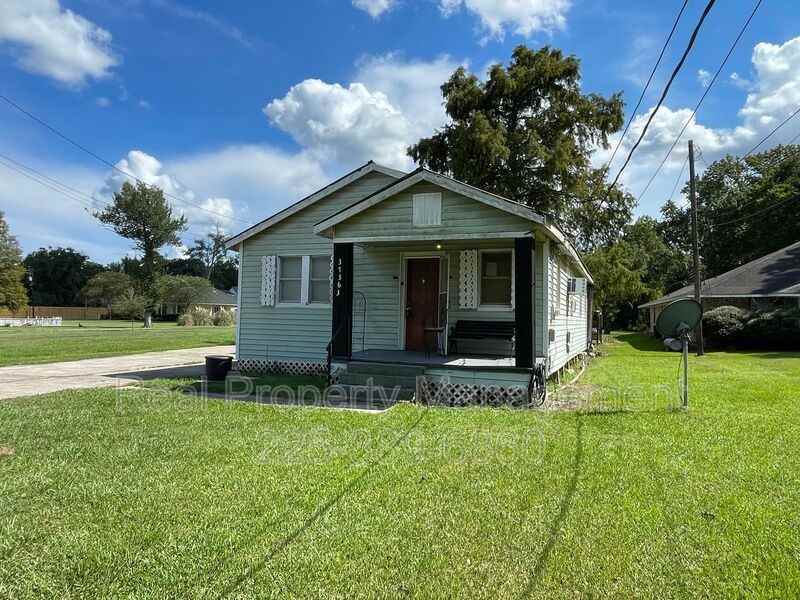 37363 Cornerview Rd - Photo 2 of 19